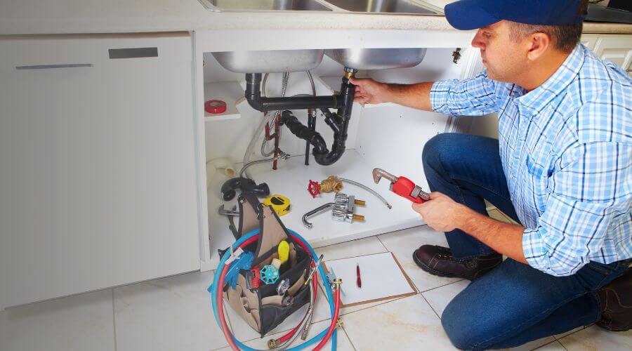 Local expert plumbing services in Carrizo Springs, TX